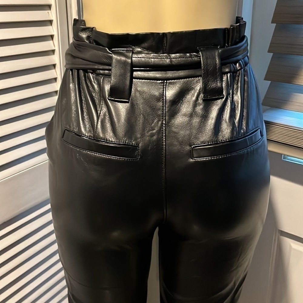 Express- Super High Waisted Faux Leather Ankle Pants size- 0/R - Picture 9 of 13